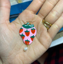 Load image into Gallery viewer, STRAWBERRY EARRINGS
